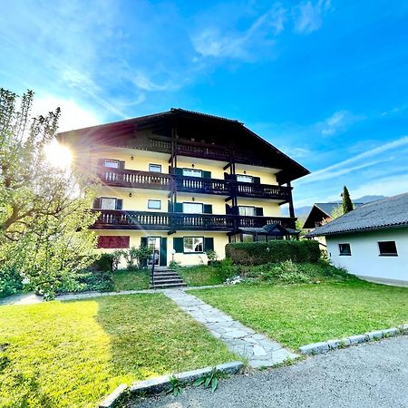 Whats-App Self-Check-In - Villa Maria Theresia Bad Goisern Luaran gambar