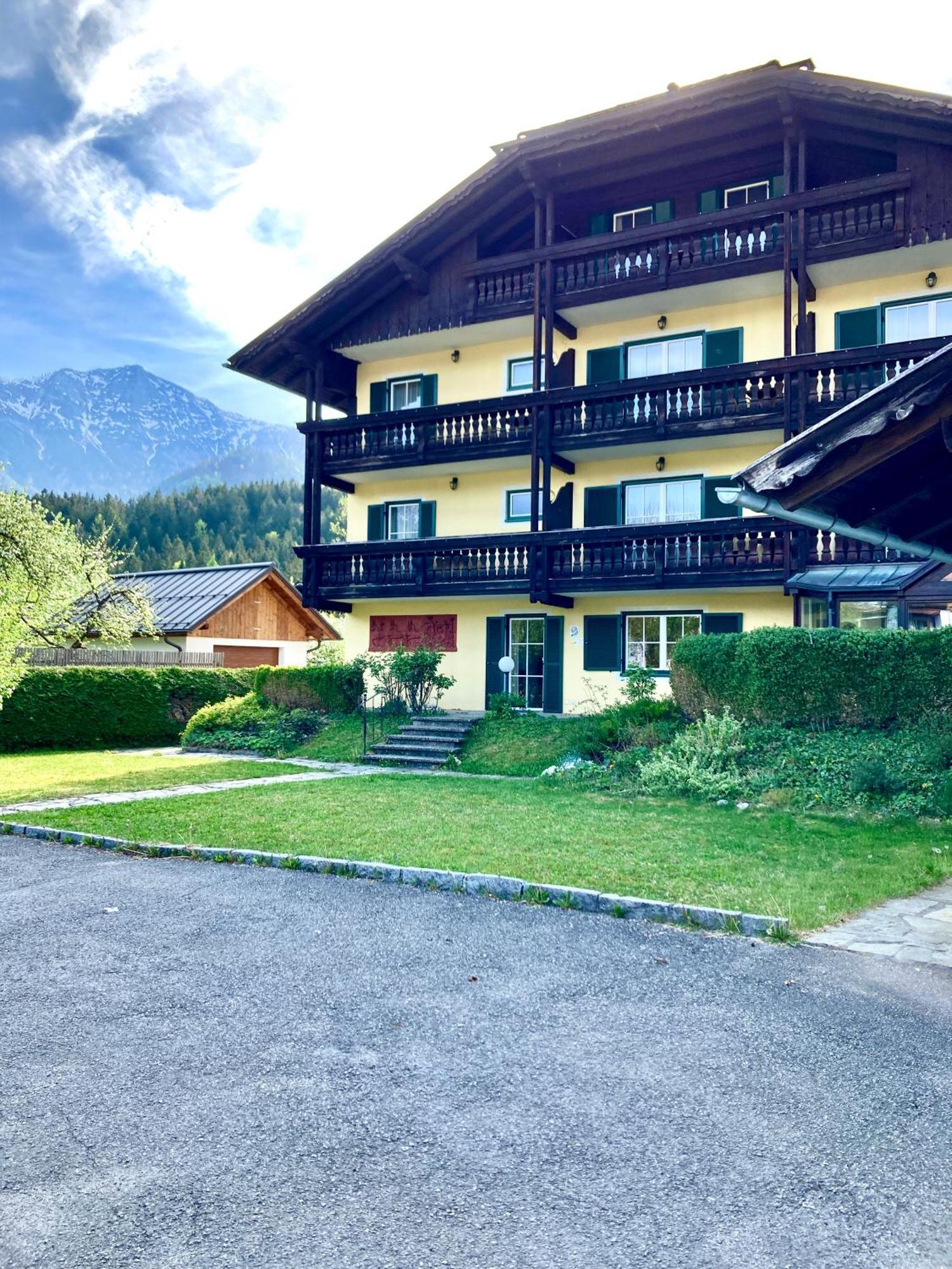 Whats-App Self-Check-In - Villa Maria Theresia Bad Goisern Luaran gambar