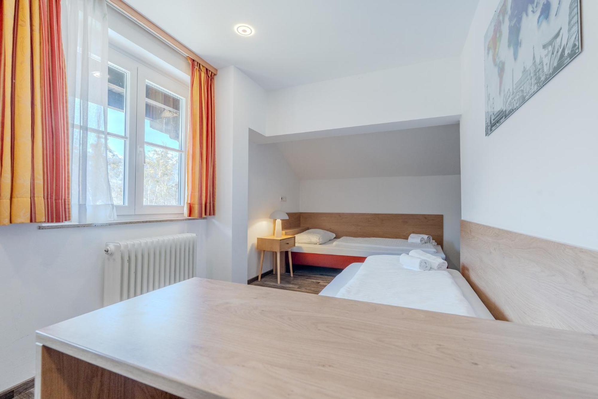 Whats-App Self-Check-In - Villa Maria Theresia Bad Goisern Bilik gambar