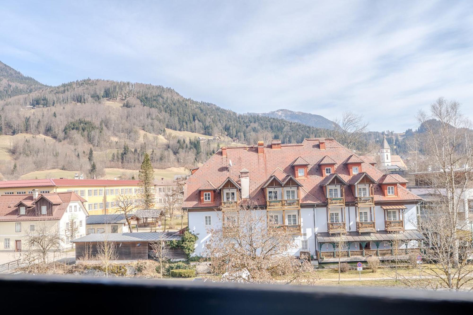 Whats-App Self-Check-In - Villa Maria Theresia Bad Goisern Bilik gambar